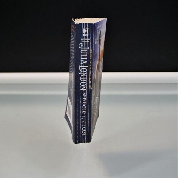 Seduced by a Scot By Julia London 2018 Harlequin Books Mass Market Paperback - Picture 3 of 8